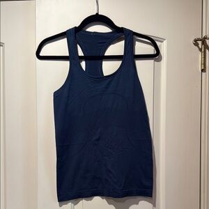 lululemon swiftly racerback tank top (hip length)